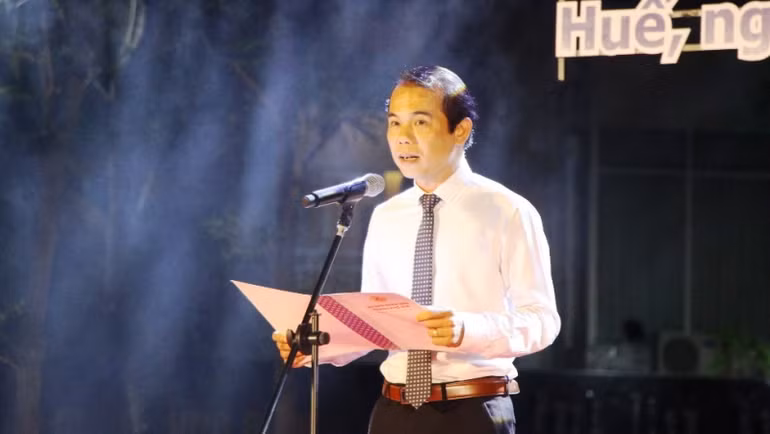 Chủ tịch Ủy ban nhân dân thành phố Huế Võ Lê Nhật phát biểu tại lễ khai trương.