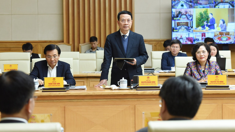 Bộ trưởng Thông tin và Truyền thông Nguyễn Mạnh Hùng phát biểu.