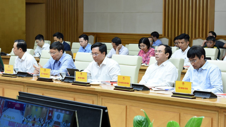 Đại diện lãnh đạo các bộ, ban, ngành tham dự Hội nghị.