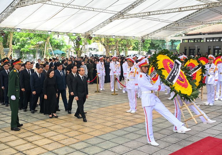 Đoàn Lạng Sơn viếng Tổng Bí thư Nguyễn Phú Trọng.