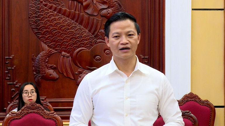 Phó Chủ tịch Thường trực Ủy ban nhân dân tỉnh Bắc Ninh Vương Quốc Tuấn phát biểu tại buổi làm việc.