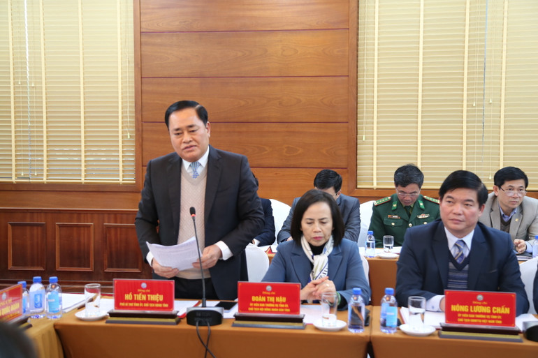 Đồng chí Hồ Tiến Thiệu, Chủ tịch UBND tỉnh Lạng Sơn phát biểu tại tọa đàm.