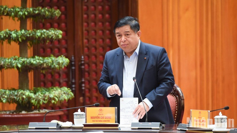 Phó Thủ tướng Nguyễn Chí Dũng phát biểu ý kiến tại cuộc họp. (Ảnh: TRẦN HẢI)