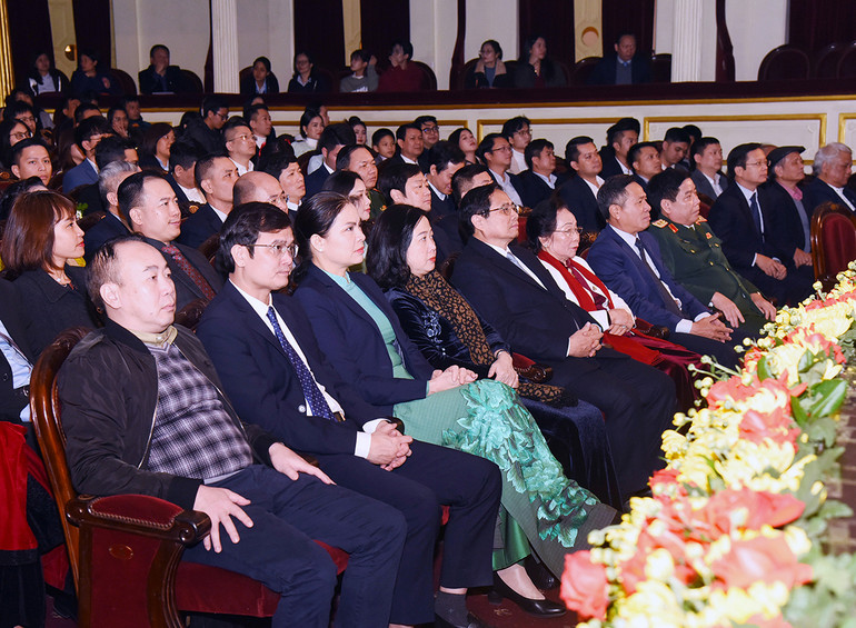 [Ảnh] Thủ tướng Phạm Minh Chính dự Lễ trao Giải thưởng Nhân tài Đất Việt năm 2023 ảnh 2