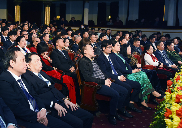 [Ảnh] Thủ tướng Phạm Minh Chính dự Lễ trao Giải thưởng Nhân tài Đất Việt năm 2023 ảnh 11