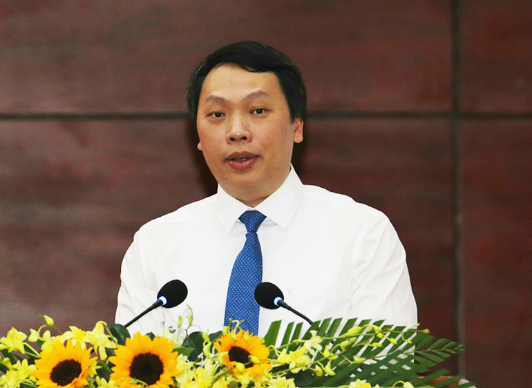 Thứ trưởng Bộ Thông tin và Truyền thông Nguyễn Huy Dũng phát biểu tại lễ khai mạc