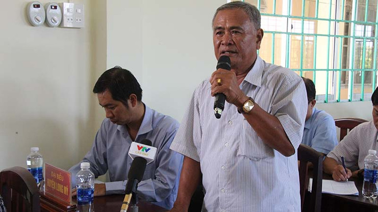 Nhiều kiến nghị của bà con tại buổi đối thoại.