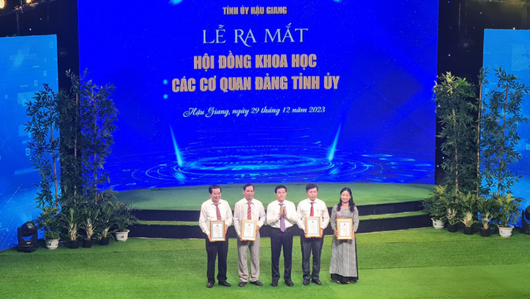 Giao nhiệm vụ cho 4 đơn vị thực hiện nghiên cứu khoa học trong năm 2024.