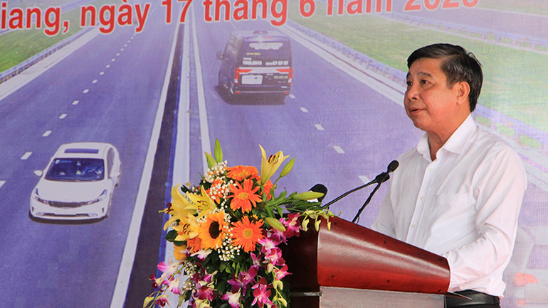 Chủ tịch UBND tỉnh Hậu Giang, Đồng Văn Thanh phát biểu tại lễ khởi công