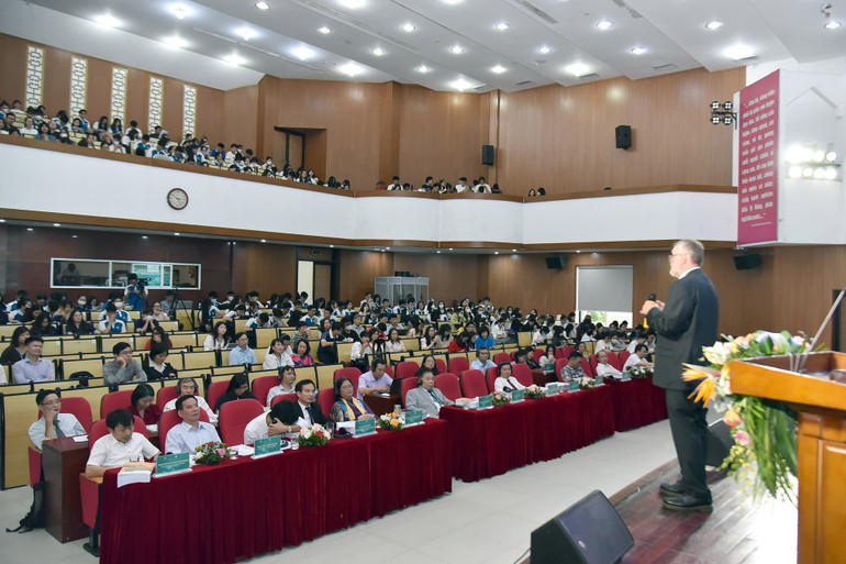 Toàn cảnh hội thảo. Toàn cảnh hội thảo.