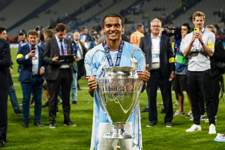 Akanji là mảnh ghép giúp Man City giành cú ăn ba lịch sử. (Ảnh: Getty)