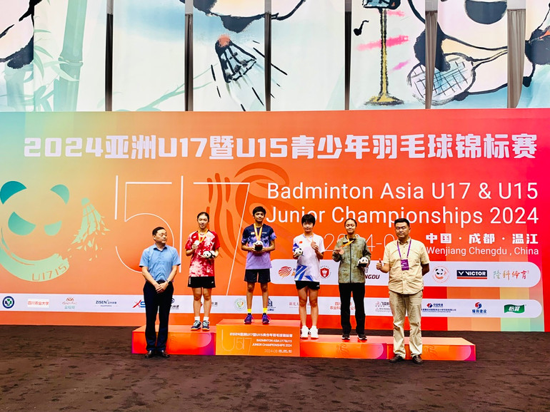 Đại diện Việt Nam giành huy chương Bạc U15 chung cuộc. Đại diện Việt Nam giành huy chương Bạc U15 chung cuộc.