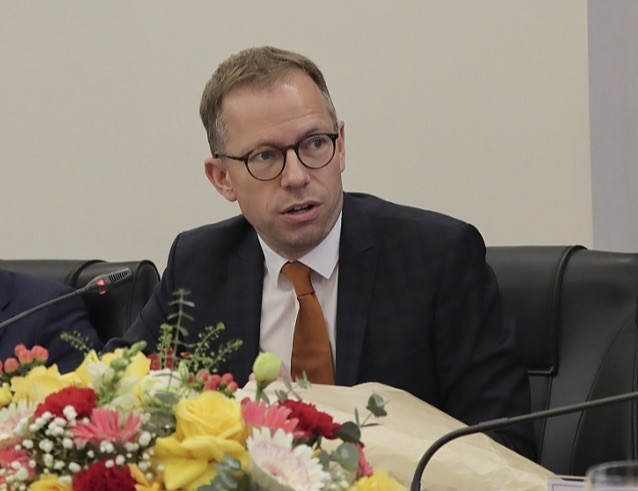 Phó Đại sứ CHLB Đức tại Việt Nam Simon Kreye.