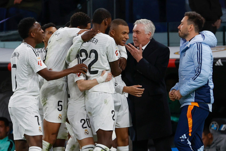 Ancelotti bị xem nhẹ bởi sự linh hoạt trong cách sử dụng nhân sự. (Ảnh: RMFC)