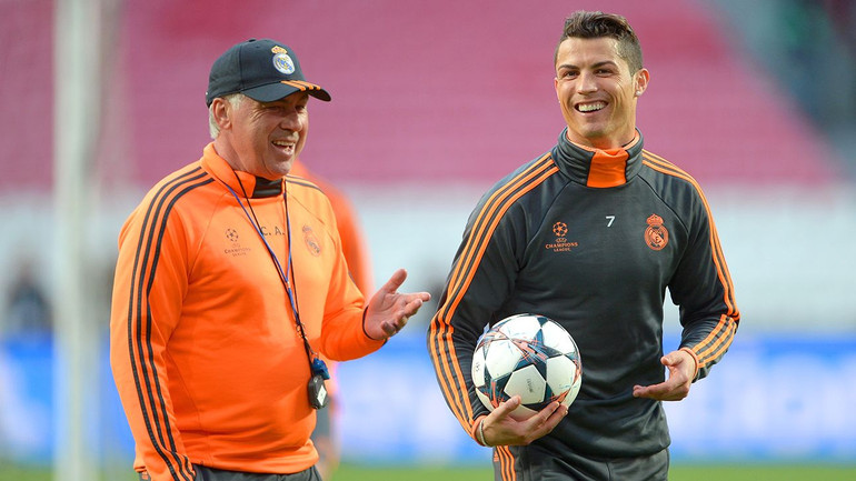 Cristiano Ronaldo có mối quan hệ thân thiết với Ancelotti. (Ảnh: RMFC)