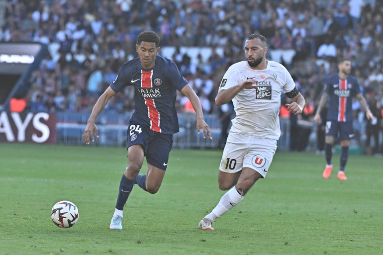 PSG thi đấu hiệu quả trước Angers. (Ảnh: PSG)