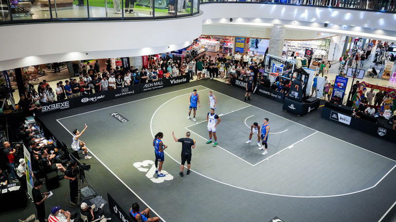 Toàn cảnh sân thi đấu giải bóng rổ 3x3.EXE Premier Vietnam 2025. (Ảnh: VBA)