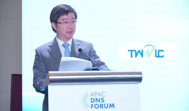 Thứ trưởng Bùi Hoàng Phương phát biểu khai mạc phiên Hội thảo.