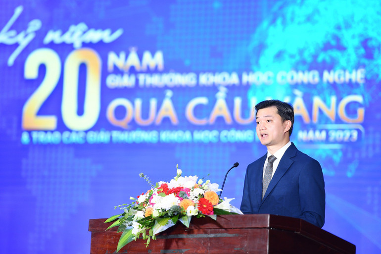 Đồng chí Nguyễn Minh Triết phát biểu tại buổi lễ.