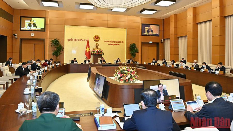 Tần số vô tuyến điện là tài sản quốc gia quan trọng và ngày càng có giá trị -0