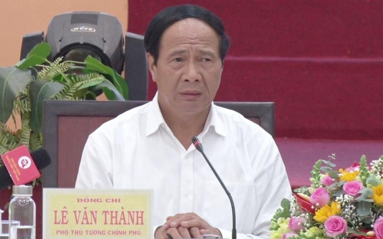 Phó Thủ tướng Lê Văn Thành phát biểu chỉ đạo tại buổi làm việc. Phó Thủ tướng Lê Văn Thành kiểm tra tiến độ dự án cao tốc Bến Lức-Long Thành -0