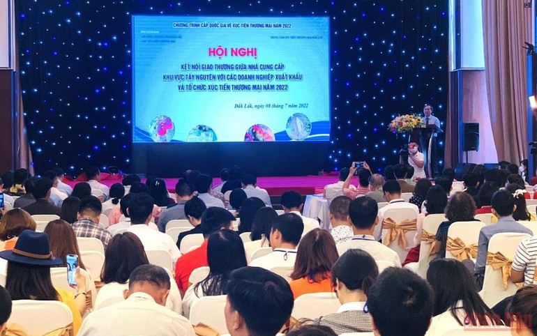 Đông đảo các đại biểu dự hội nghị. Thúc đẩy kết nối giao thương giữa Tây Nguyên với các doanh nghiệp xuất khẩu -0