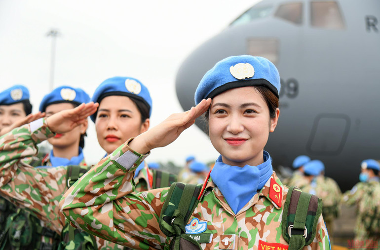 Công binh mũ nồi xanh Việt Nam lần đầu làm nhiệm vụ tại châu Phi -0