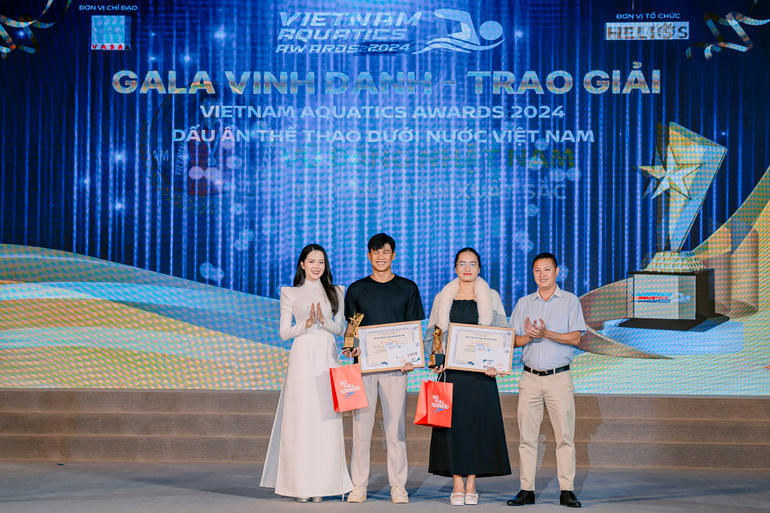 Trao giải cho Nam/Nữ vận động viên Lặn xuất sắc trao cho Vũ Đặng Nhật Nam và Cao Thị Duyên.