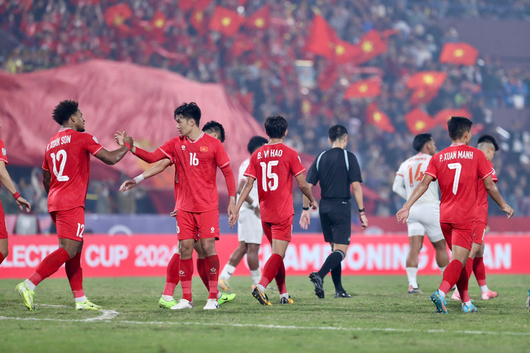 Đội tuyển Việt Nam giành chiến thắng chung cuộc đầy thuyết phục. (Ảnh: SƠN TÙNG)