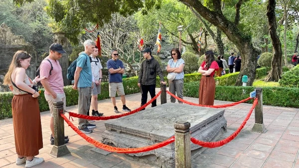 Du lịch Ninh Bình mong muốn hợp tác phát triển hiệu quả, bền vững với các doanh nghiệp, nhà đầu tư, các tổ chức quốc tế về lĩnh vực thương mại, dịch vụ, du lịch và phát triển nguồn lực con người. 