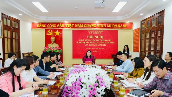 Toàn cảnh hội nghị. (Ảnh: ĐỨC LAM)