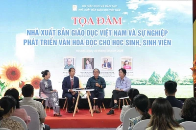 Quang cảnh tọa đàm. (Ảnh: KIM NGỌC)