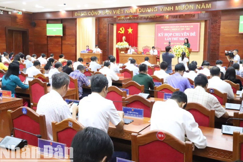 Quang cảnh kỳ họp. img-1396-2670.jpg