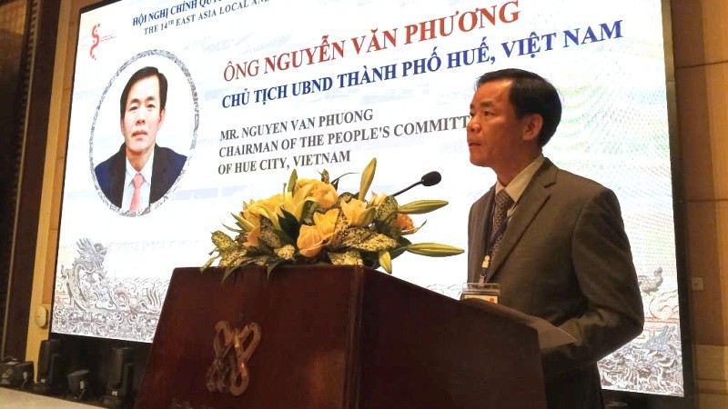 Phó Bí thư Thành ủy, Chủ tịch Ủy ban nhân dân thành phố Huế Nguyễn Văn Phương phát biểu khai mạc hội nghị. 2.jpg