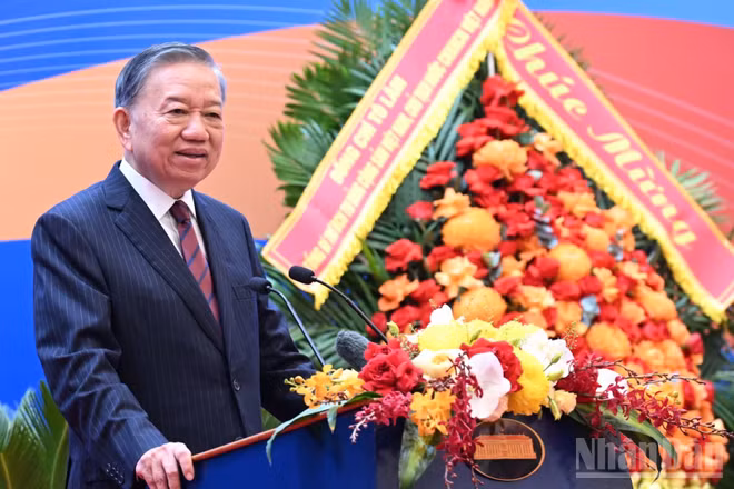 Tổng Bí thư, Chủ tịch nước Tô Lâm phát biểu tại Hội nghị Ngoại giao lần thứ 33, sáng 1/8/2026. (Ảnh: TRẦN HẢI)