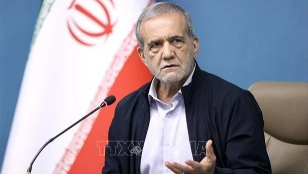 Tổng thống Iran Masoud Pezeshkian phát biểu tại Tehran. (Ảnh tư liệu: IRNA/TTXVN)