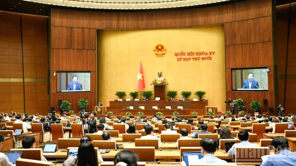 Quang cảnh phiên thảo luận của Quốc hội sáng 14/11/2025. (Ảnh: DUY LINH)