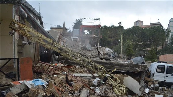 Cảnh đổ nát sau cuộc không kích của Israel tại Mashgharah, Liban. Ảnh: THX/TTXVN