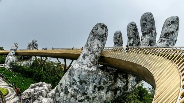 Việc du lịch ẩm thực đang vươn lên mạnh mẽ trên toàn cầu đang mở ra nhiều cánh cửa đưa du khách tiếp cận “bàn tiệc” đa sắc màu của thế giới. (Ảnh minh họa: Traveloka)