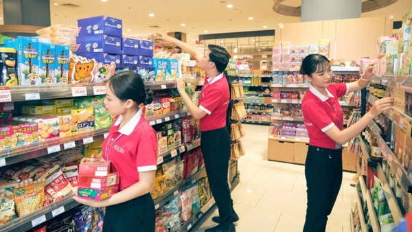 Việc thu hút và giữ chân nhân tài luôn là ưu tiên hàng đầu đối với doanh nghiệp, trong đó có doanh nghiệp bán lẻ.