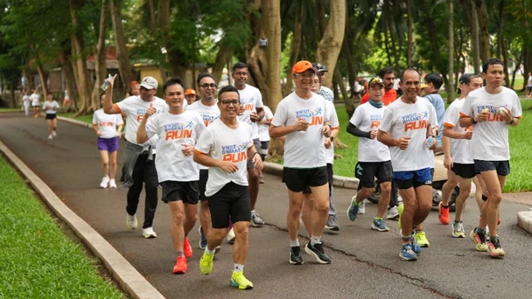 Đông đảo người dân Thủ đô cùng đại diện cộng đồng người Ấn Độ, sinh viên, chuyên gia, bạn bè quốc tế tham gia giải chạy. (Ảnh: Đại sứ quán Ấn Độ cung cấp)