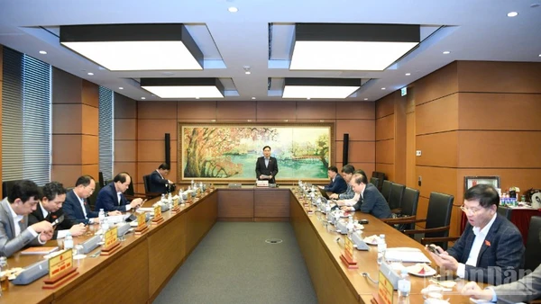 Quang cảnh phiên thảo luận tại tổ của Quốc hội, ngày 4/11/2025. (Ảnh: DUY LINH)