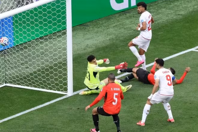 Pha ghi bàn gỡ hòa của Iran vào lưới Ai Cập ở lượt cuối bảng G World Cup 2026, trên sân Seattle ở Mỹ, ngày 26/6/2026. (Ảnh: FIFA)