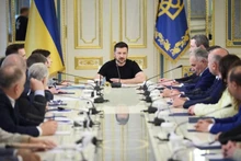 [Video] Niềm tin thay đổi giữa thời chiến: Tổng thống Ukraine Zelensky không còn đứng đầu 