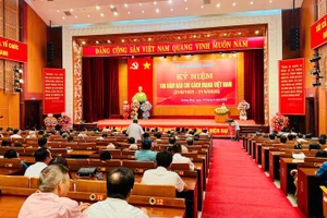 Quang cảnh Lễ kỷ niệm 100 năm Ngày Báo chí cách mạng Việt Nam.