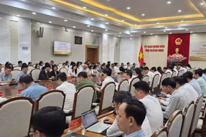 Quang cảnh buổi gặp mặt giữa Ủy ban nhân dân tỉnh Quảng Ninh các doanh nghiệp có vốn đầu tư trực tiếp nước ngoài.