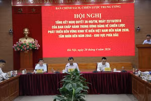 Các đồng chí chủ trì hội nghị. 