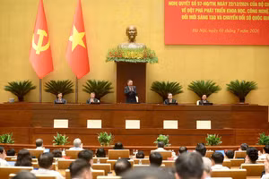 Tổng Bí thư, Chủ tịch nước Tô Lâm và các đồng chí lãnh đạo Đảng, Nhà nước chủ trì hội nghị. (Ảnh: ĐĂNG KHOA)