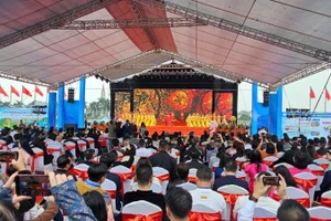 Quang cảnh lễ khai mạc Hội chợ Thương mại và Du lịch quốc tế Việt-Trung năm 2025.