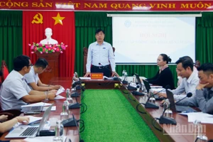 Quang cảnh buổi họp báo nhằm cung cấp thông tin cho báo chí diễn ra sáng 27/1 tại phường Quy Nhơn Bắc, tỉnh Gia Lai.
